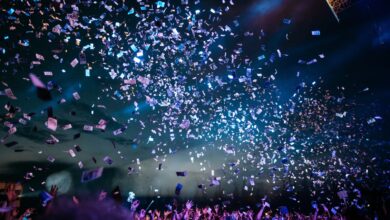people partying with confetti